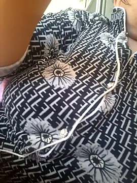 Snapshot of rousaa chatting on 04.02.26 rousaa online show from 04.02.26