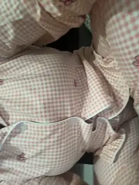 Snapshot of sexyriya____ chatting on 10.22.25 sexyriya     online show from 10.22.25