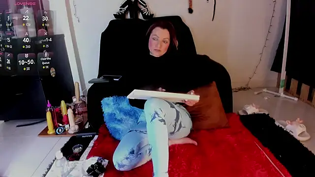 angierot2025 online show from 11.19.25