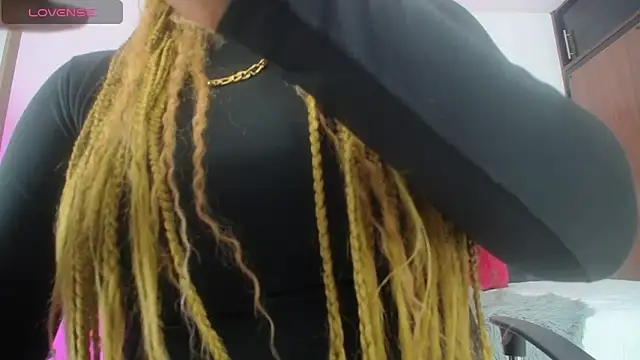 BarbaraGil1 online show from 09.18.25