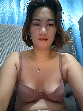 Snapshot of lustlushlady6 chatting on 10.28.25 lustlushlady6 online show from 10.28.25