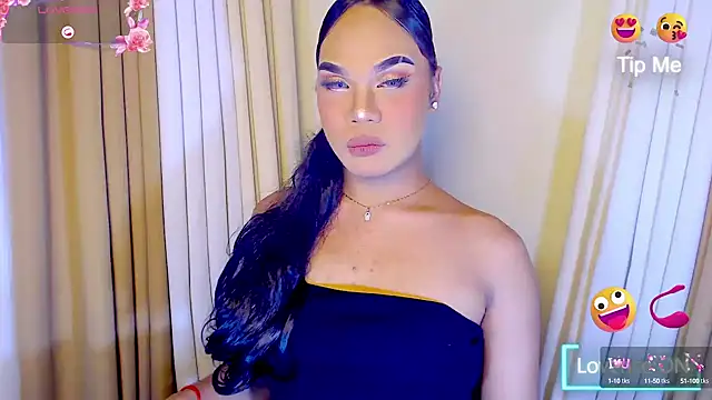 Snapshot of Dream_Mistress chatting on 10.15.25 Dream Mistress online show from 10.15.25