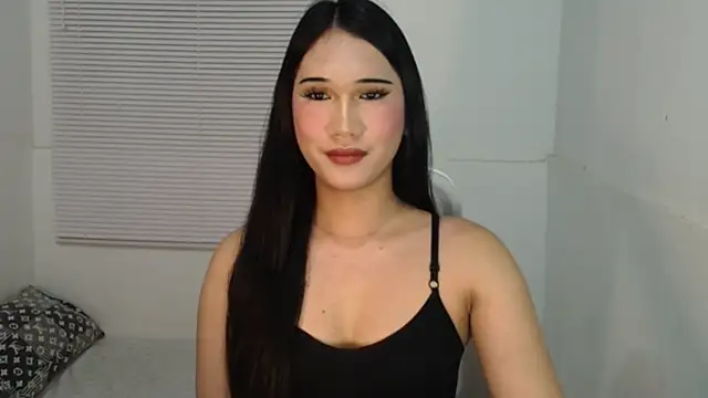 Snapshot of Leighs_Celine chatting on 02.09.26 Leighs Celine online show from 02.09.26