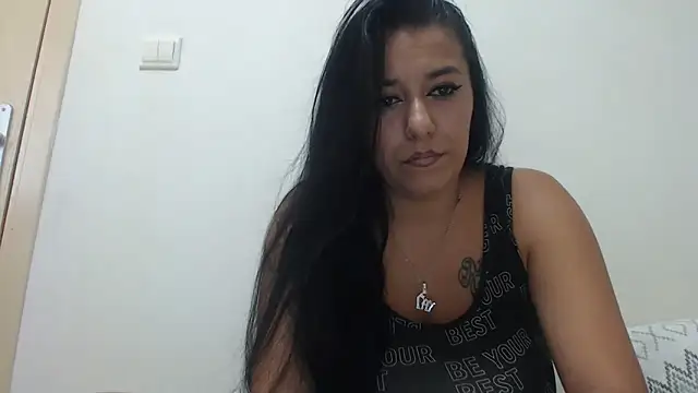 Snapshot of Maryem637048 chatting on 09.21.25 Maryem637048 online show from 09.21.25