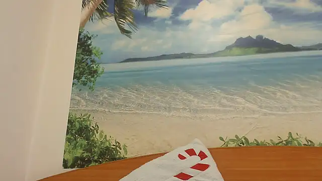 Snapshot of Maryem637048 chatting on 09.23.25 Maryem637048 online show from 09.23.25