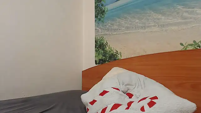 Snapshot of Maryem637048 chatting on 11.03.25 Maryem637048 online show from 11.03.25