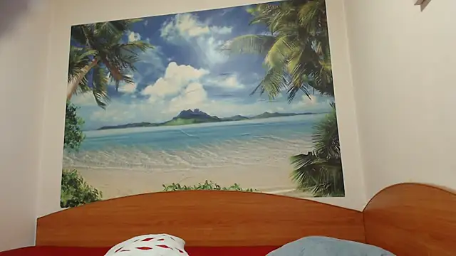 Snapshot of Maryem637048 chatting on 11.06.25 Maryem637048 online show from 11.06.25