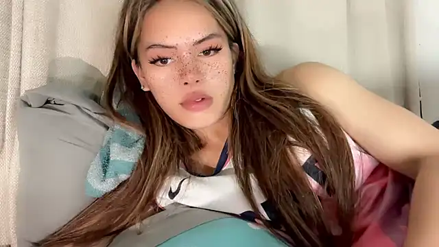 Snapshot of serpenthena_goddess chatting on 11.09.25 serpenthena goddess online show from 11.09.25