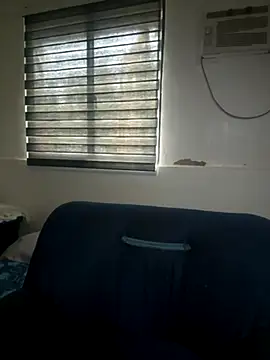 Snapshot of urasianlady chatting on 11.14.25 urasianlady online show from 11.14.25