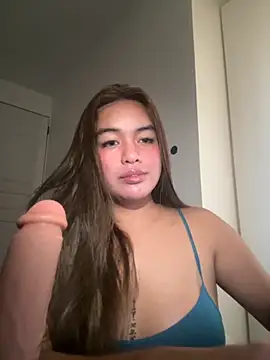 Snapshot of urasianlady chatting on 11.30.25 urasianlady online show from 11.30.25