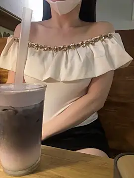 Meii-meyy online show from 12.19.25