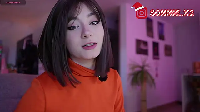 Snapshot of Sonnie_mami chatting on 12.15.25 Sonnie mami online show from 12.15.25