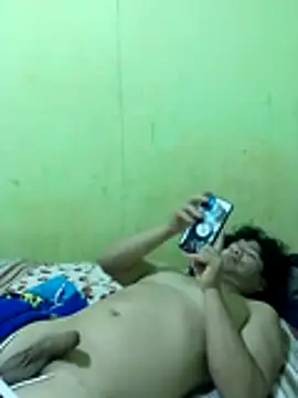 Snapshot of 3-11A chatting on 12.14.25 3-11A online show from 12.14.25