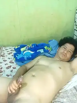 Snapshot of 3-11A chatting on 12.16.25 3-11A online show from 12.16.25