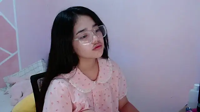 aaliyah walker online show from 11.17.25