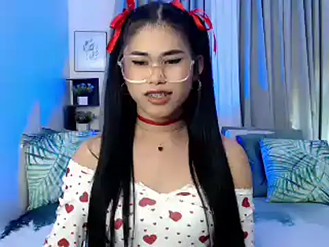 PrettyBlythes TS online show from 11.03.25