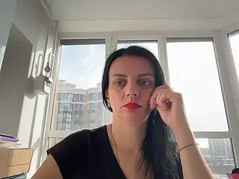 Sladosttss online show from 10.30.25