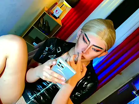 Snapshot of Queen_yasii_88 chatting on 12.02.25 Queen yasii 88 online show from 12.02.25