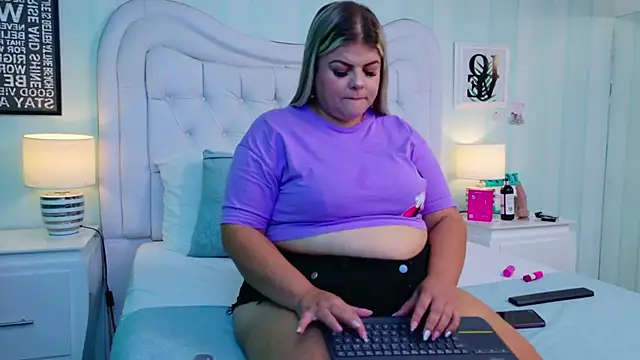 KiimBrooks online show from 12.19.25