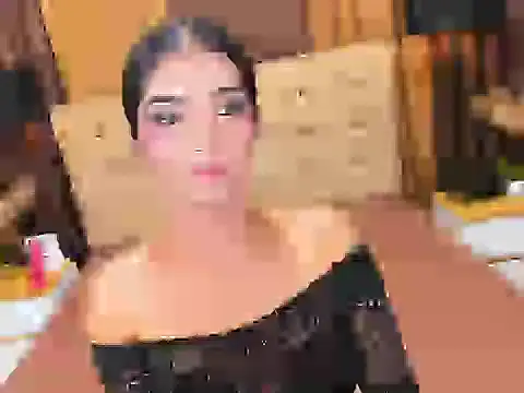 LairaElizaberh online show from 12.18.25