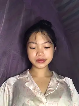 Thy00   online show from 09.23.25