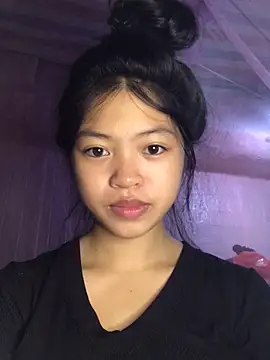 Thy00   online show from 10.04.25