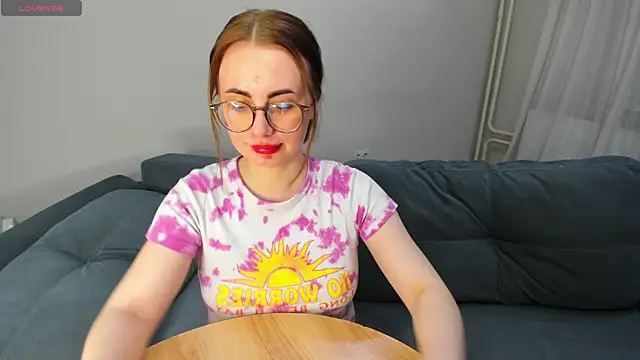 MewStella online show from 04.12.26