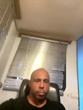 Rcarrasco15 online show from 04.14.26