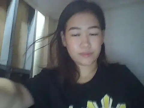 Snapshot of waynecruz chatting on 09.10.25 waynecruz online show from 09.10.25