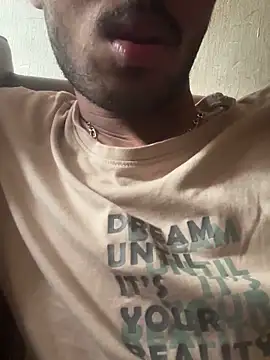 Snapshot of hoegupta chatting on 09.30.25 hoegupta online show from 09.30.25