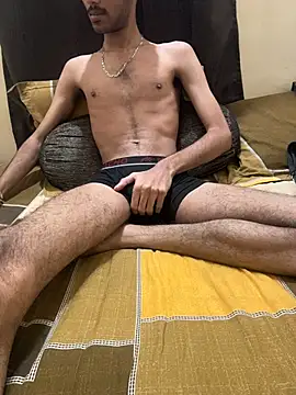 Snapshot of hoegupta chatting on 11.13.25 hoegupta online show from 11.13.25