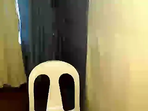 Snapshot of lovelyallena07 chatting on 04.22.26 lovelyallena07 online show from 04.22.26