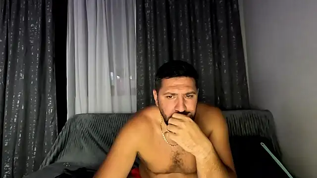 Snapshot of Gold_Alpha_Boy chatting on 09.11.25 Gold Alpha Boy online show from 09.11.25