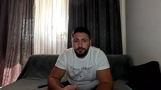 Snapshot of Gold_Alpha_Boy chatting on 09.18.25 Gold Alpha Boy online show from 09.18.25