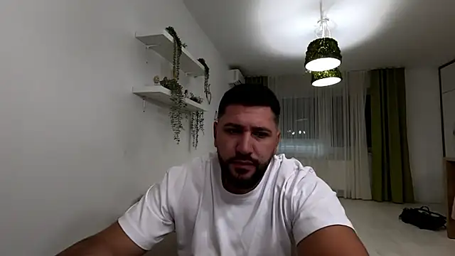 Snapshot of Gold_Alpha_Boy chatting on 10.04.25 Gold Alpha Boy online show from 10.04.25