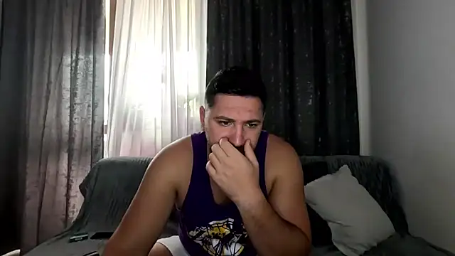 Snapshot of Gold_Alpha_Boy chatting on 10.10.25 Gold Alpha Boy online show from 10.10.25