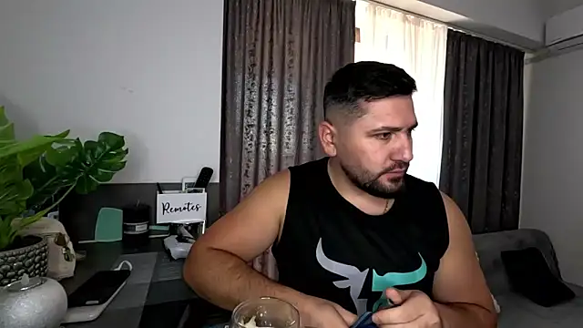 Snapshot of Gold_Alpha_Boy chatting on 10.15.25 Gold Alpha Boy online show from 10.15.25