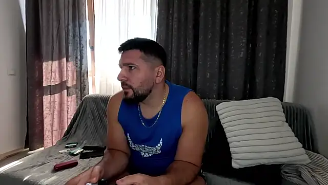 Snapshot of Gold_Alpha_Boy chatting on 10.17.25 Gold Alpha Boy online show from 10.17.25