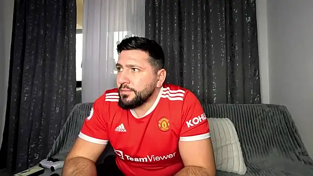 Gold Alpha Boy online show from 11.22.25