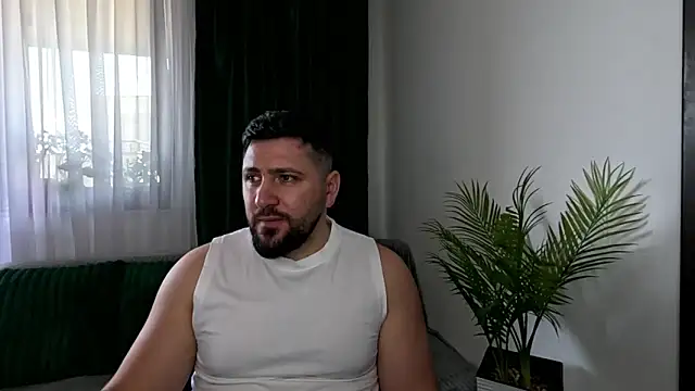 Snapshot of Gold_Alpha_Boy chatting on 05.04.26 Gold Alpha Boy online show from 05.04.26