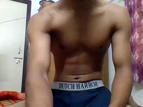 Snapshot of modelguyyy chatting on 10.28.25 modelguyyy online show from 10.28.25