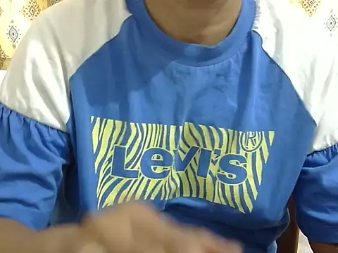 Snapshot of CHAMELI4747 chatting on 05.10.26 CHAMELI4747 online show from 05.10.26