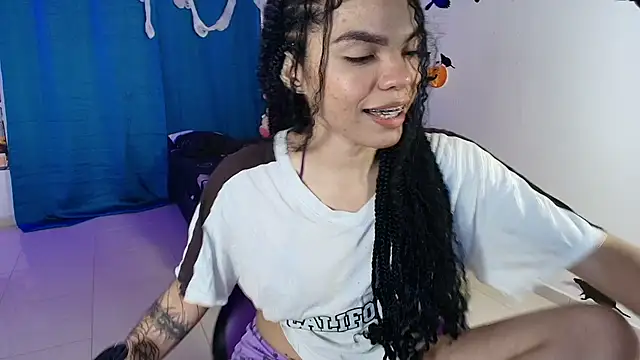 Snapshot of kitty_aikooo chatting on 11.01.25 kitty aikooo online show from 11.01.25