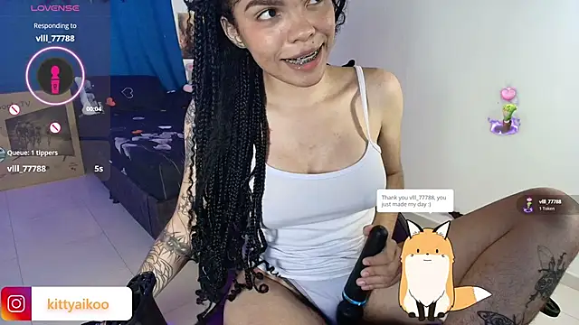 Snapshot of kitty_aikooo chatting on 11.08.25 kitty aikooo online show from 11.08.25