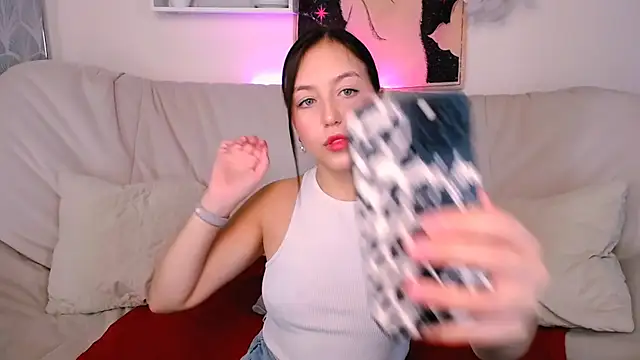 Snapshot of CindySparkl chatting on 09.11.25 CindySparkl online show from 09.11.25