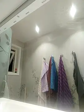 Snapshot of Solek56 chatting on 10.26.25 Solek56 online show from 10.26.25