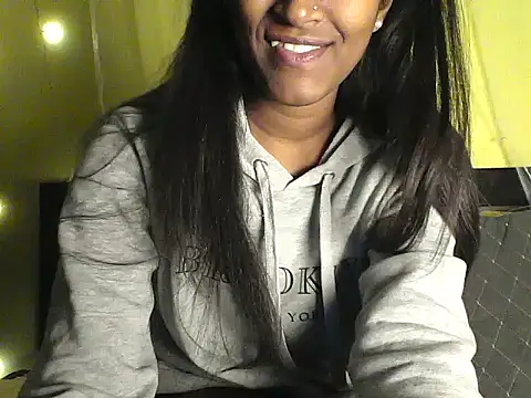 mickle james online show from 12.03.25