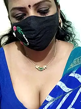 Snapshot of yoga-mithraa chatting on 10.02.25 yoga-mithraa online show from 10.02.25