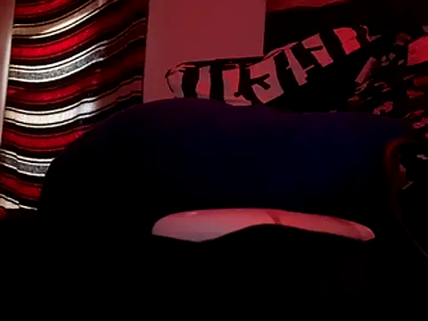 Snapshot of Taydagr8 chatting on 11.18.25 Taydagr8 online show from 11.18.25