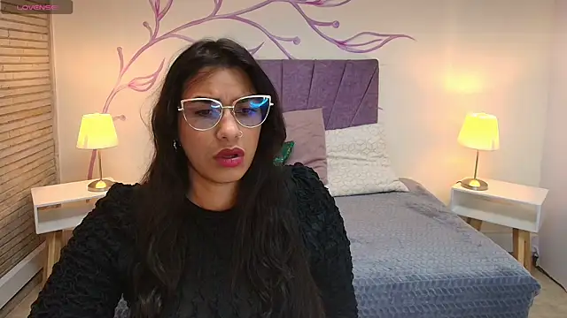 Snapshot of Lia_Blake_ chatting on 09.20.25 Lia Blake online show from 09.20.25